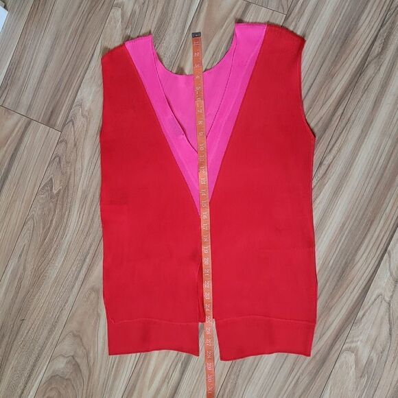 Sandro Ebba Accordion Pleat Split Hi Low Sleeveless Blouse in Red & Neon Pink - Picture 12 of 15